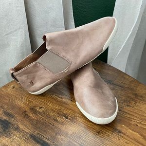 Frye Melanie Slip On Sneaker Loafer 7.5